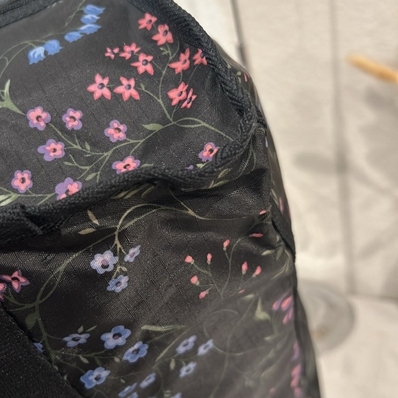 LeSportsac Medium Weekender Bag Tote multicolor - Picture 8 of 14